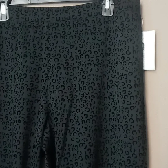 Vintage Jaclyn Smith Black Pull on Pants w Animal Print Textured Spots XL NWT - Picture 3 of 6